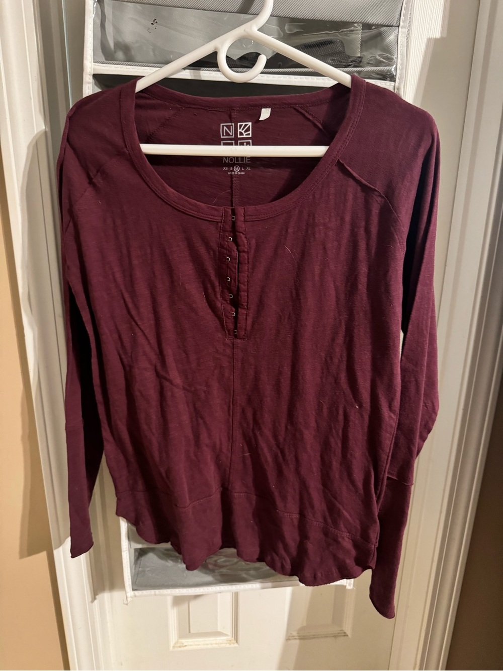 Nollie Women's Long Sleeve Tops - various models - Mediums $10/e